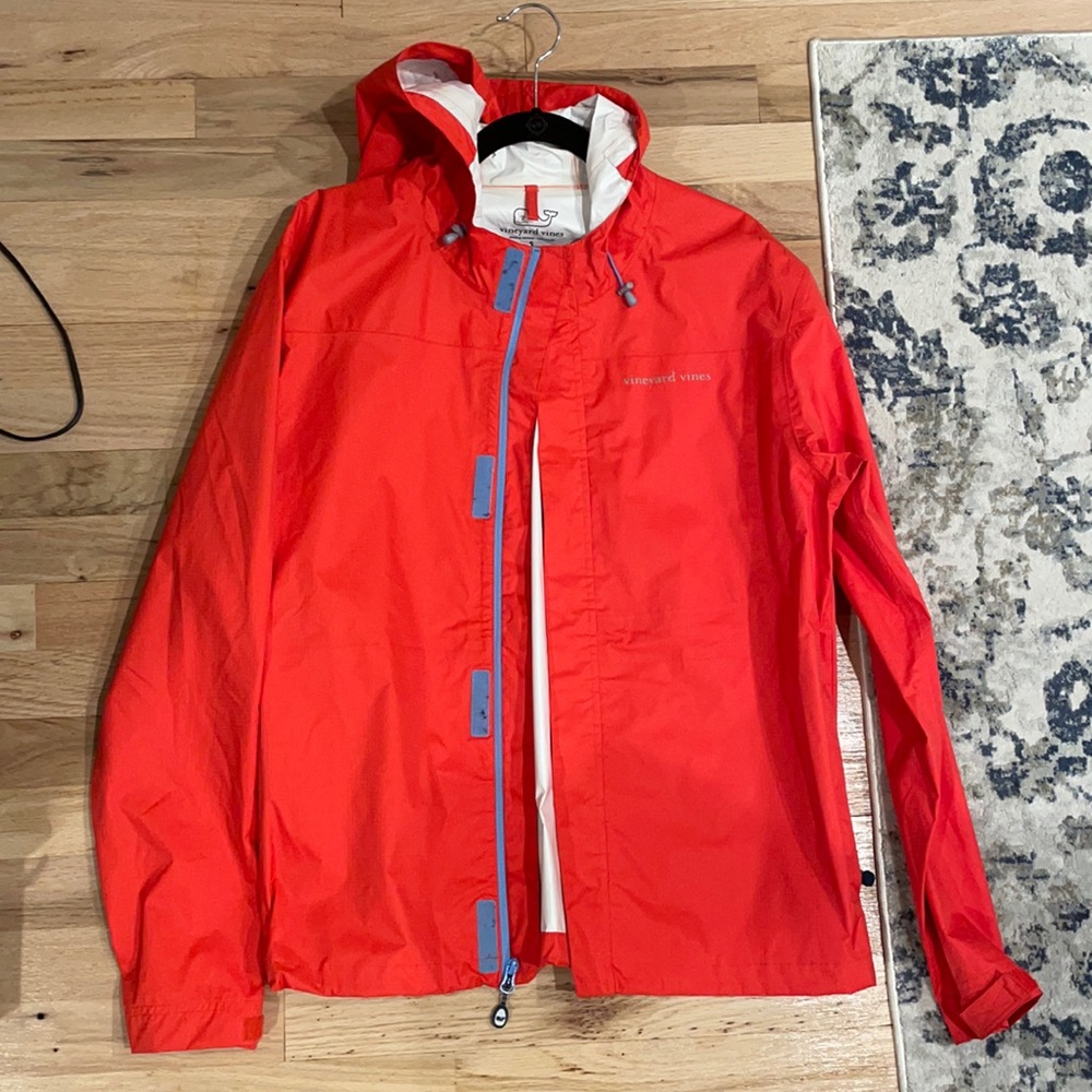 Vineyard vines raincoat